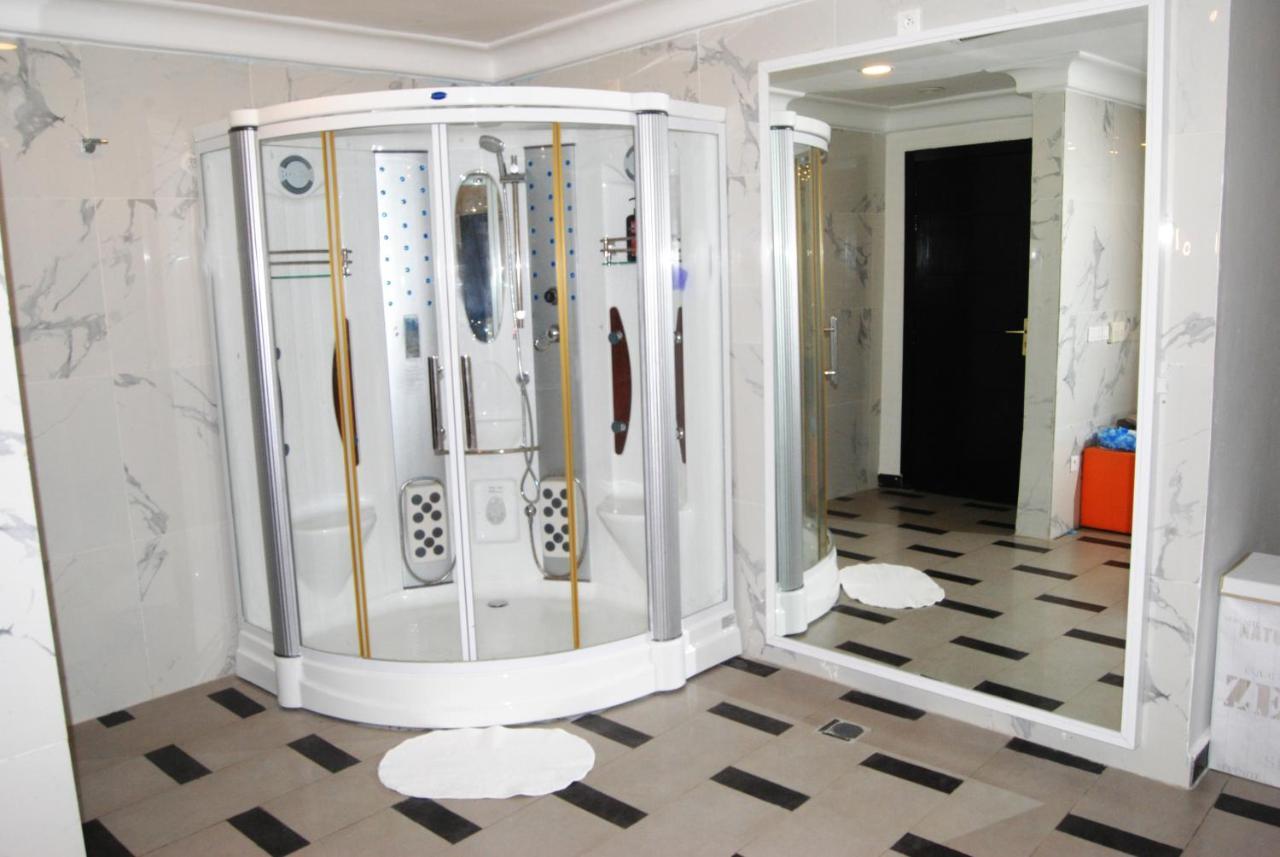 Benin Royal Hotel Cotonou Exterior foto